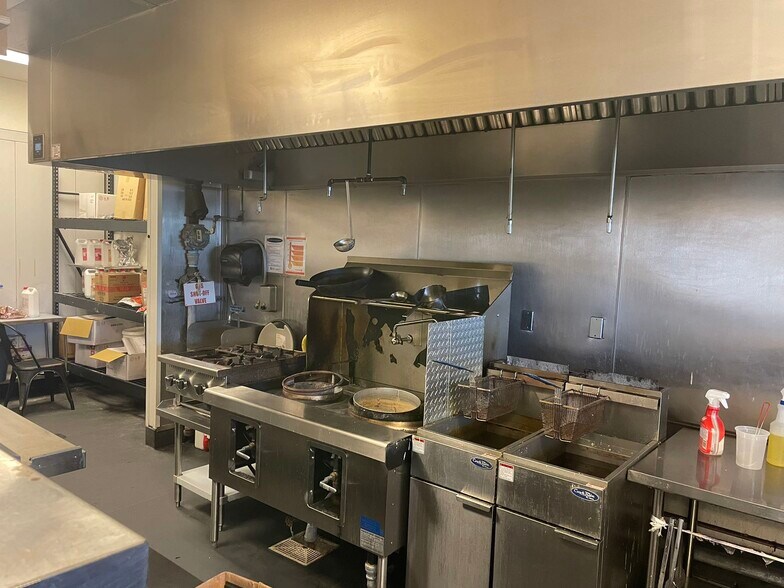 More Photos Of 12341 FM 1960 Rd W, Houston Restaurant For Lease