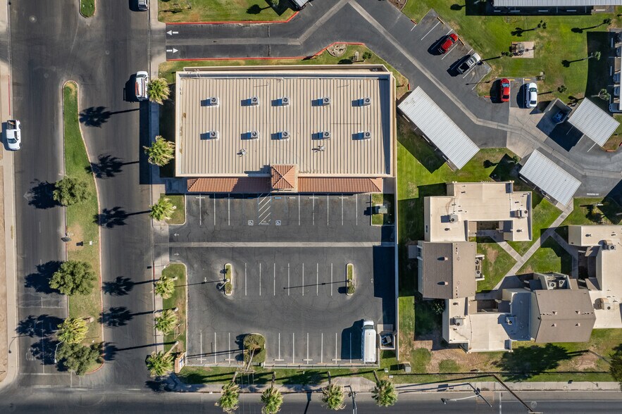 More Photos Of 801 E Birch St, Calexico General Retail For Sale