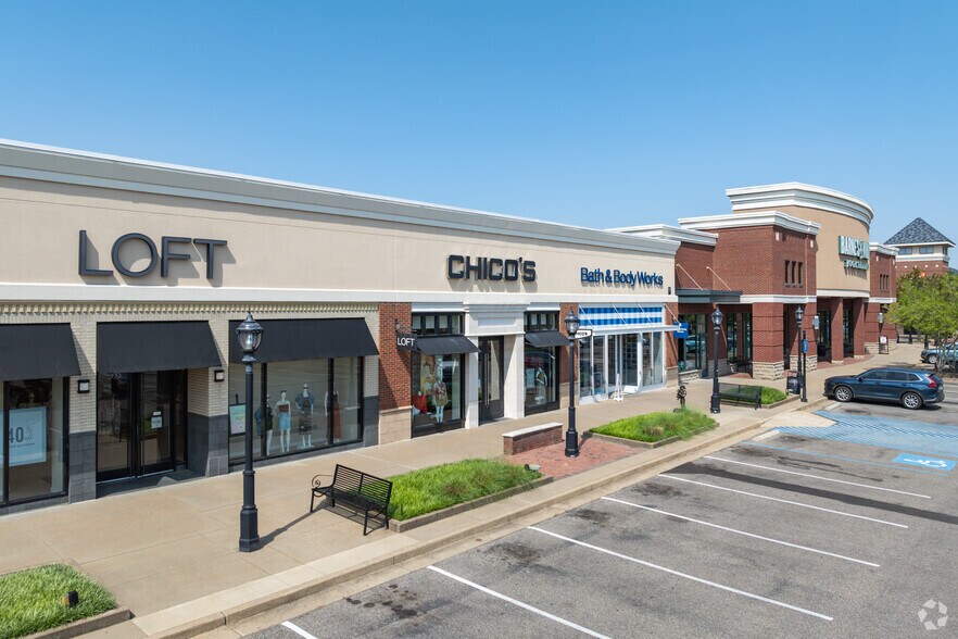 More Photos Of 4674 Merchants Park Cir, Collierville Unknown For Lease