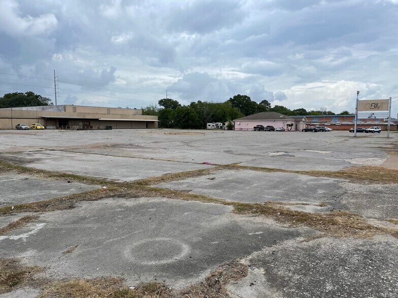 More Photos Of 3835 Gulfway Dr, Port Arthur Warehouse For Lease