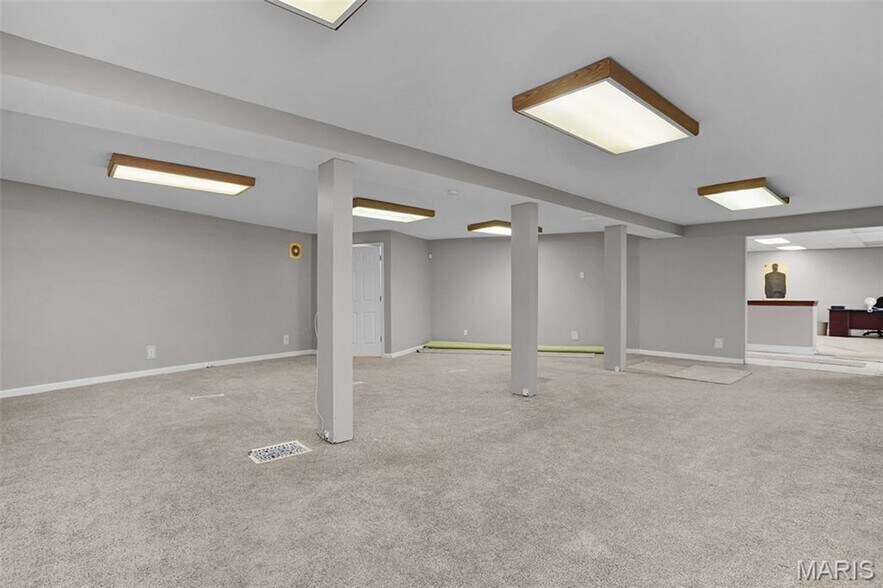 More Photos Of 234 Lemay Ferry Rd, Saint Louis Specialty For Sale