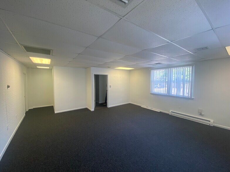 More Photos Of 13 St. Albans Cir, Newtown Square Office For Lease