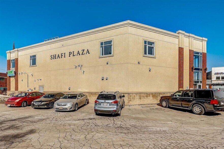 More Photos Of 1919-1935 W North Ave, Milwaukee Medical For Lease