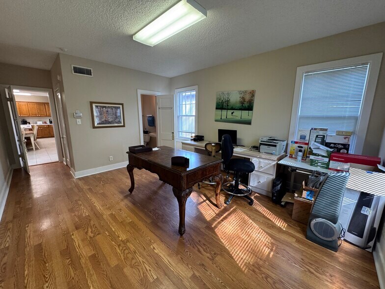 More Photos Of 436 S Fannin Ave, Tyler Office Residential For Sale
