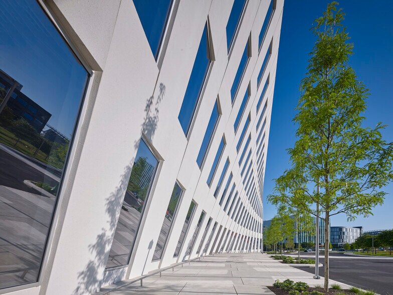 More Photos Of 1200 Intrepid Ave, Philadelphia Office For Lease