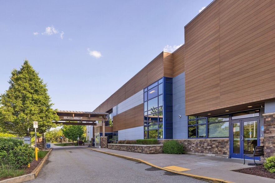 More Photos Of 310 Rodi Rd, Pittsburgh Medical For Sale