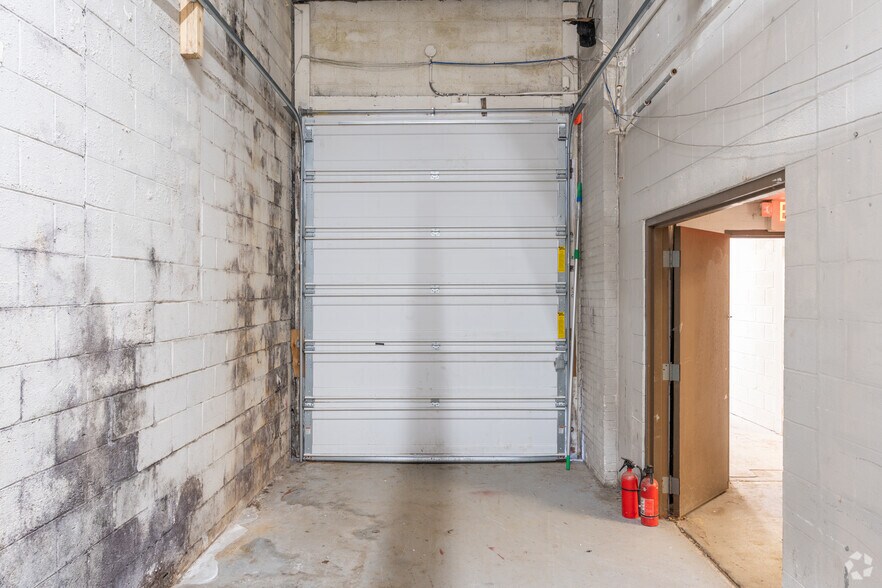 More Photos Of 600 S Poplar St, Hazleton Service For Lease