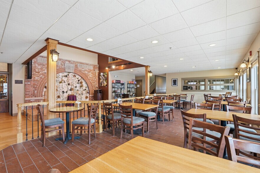 More Photos Of 116 W Main St, West Branch General Retail For Sale