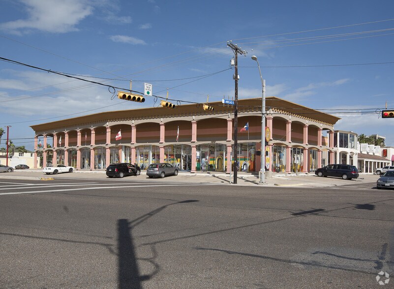 More Photos Of 2600 Padre Blvd, South Padre Island General Retail For Lease