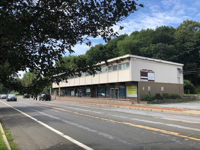 More Photos Of 1539 Main St, Pleasant Valley Medical For Lease