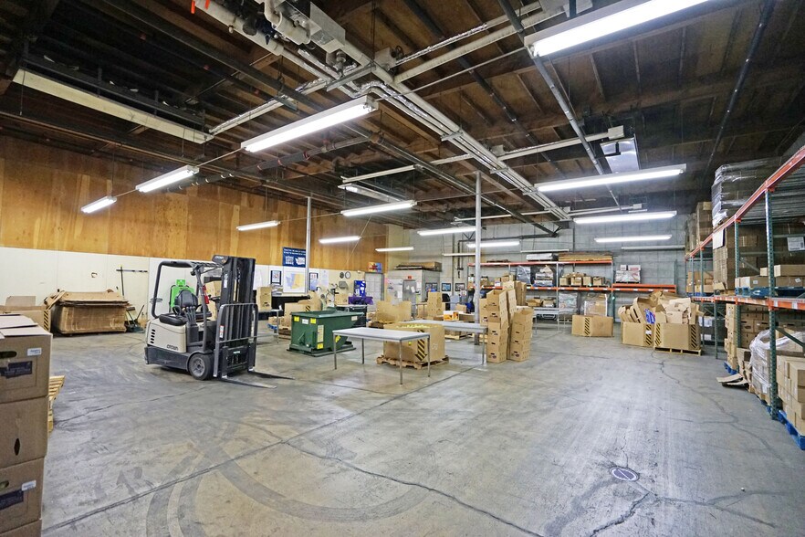 More Photos Of 911 S 3rd St, Yakima Truck Terminal For Lease