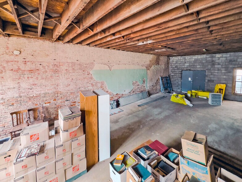 More Photos Of 26 S Perry St, Montgomery Office For Sale