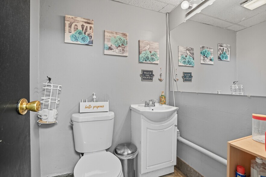 More Photos Of 5840 W 63Rd St, Chicago Freestanding For Sale