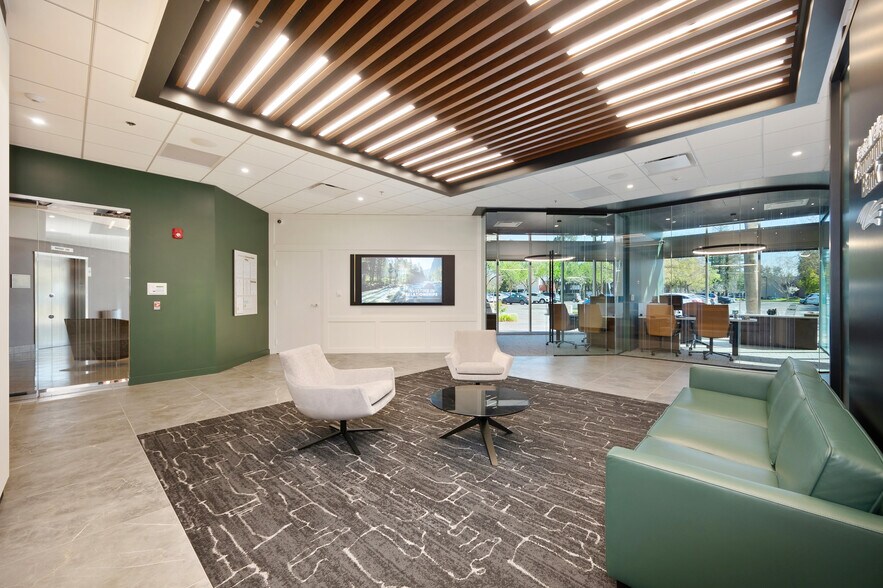 More Photos Of 1435 River Park Dr, Sacramento Office For Sale