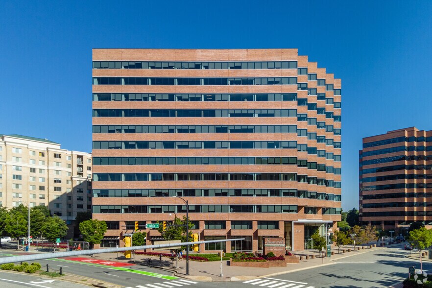 More Photos Of 2111 Wilson Blvd, Arlington Unknown For Lease