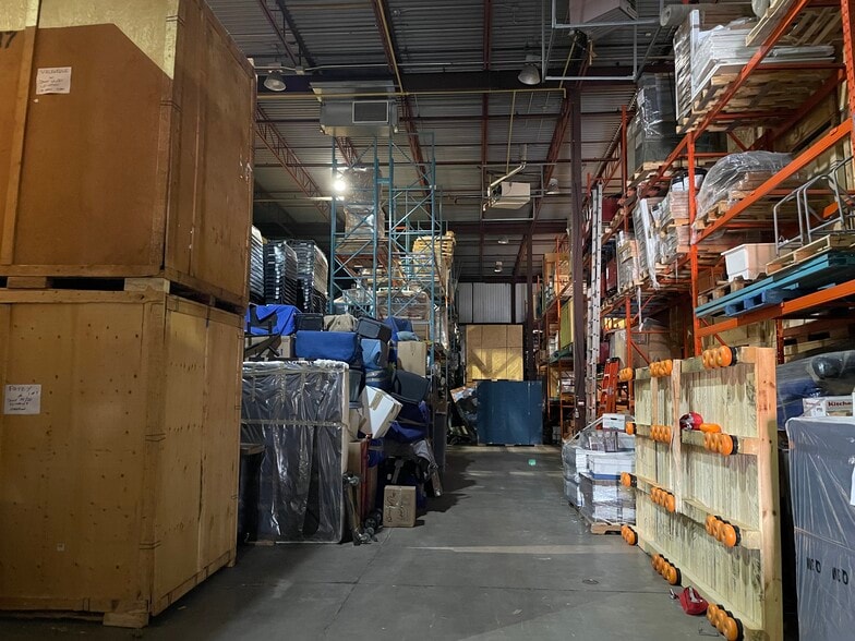 More Photos Of 5499 Canotek Rd, Ottawa Warehouse For Lease