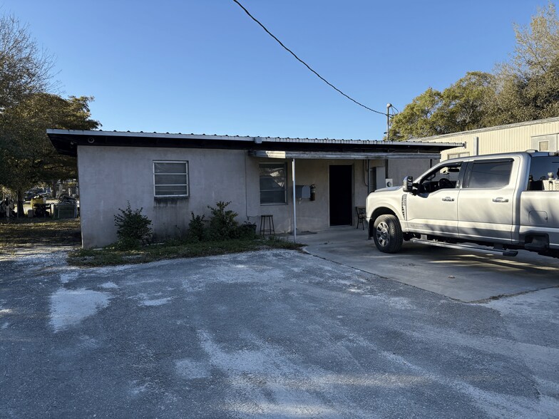 More Photos Of 211 N 9th St, Immokalee Contractor Storage Yard For Sale