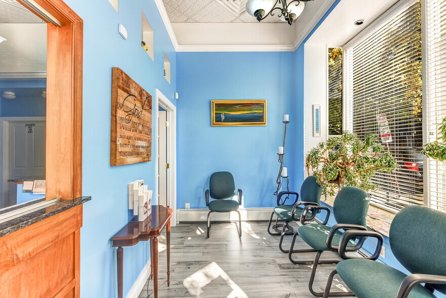 More Photos Of 273 Monmouth St, Jersey City Medical For Sale