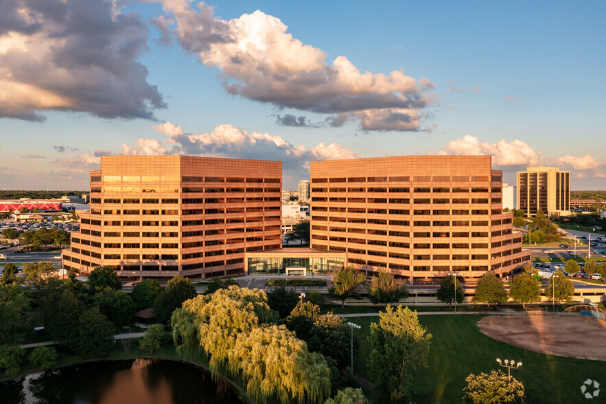 Primary Photo Of 1 Mid America Plz, Oakbrook Terrace Unknown For Lease