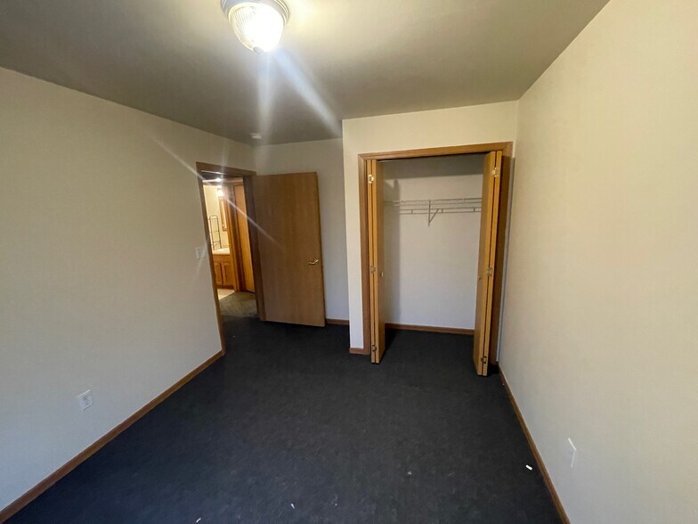 More Photos Of 321 Grove City Rd, Slippery Rock Apartments For Sale