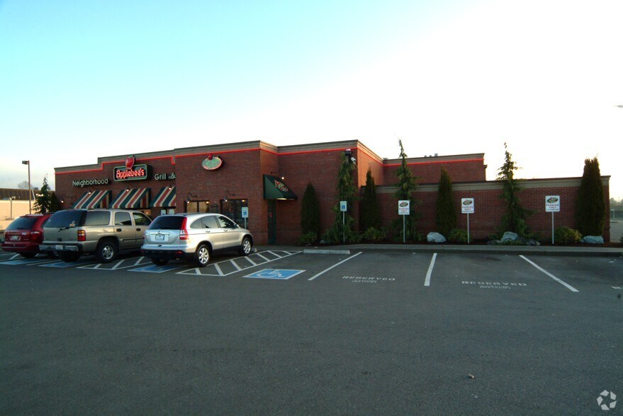 More Photos Of 1441 D St NE, Auburn Restaurant For Lease