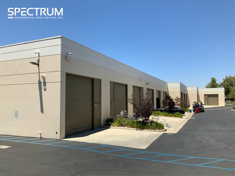 More Photos Of 26340 Diamond Pl, Santa Clarita Light Distribution For Lease