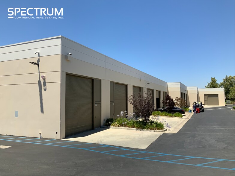 More Photos Of 26370 Diamond Pl, Santa Clarita Light Distribution For Lease