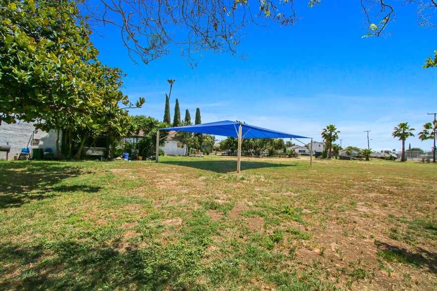 More Photos Of 109 S Aprilia Ave, Compton Religious Facility For Sale