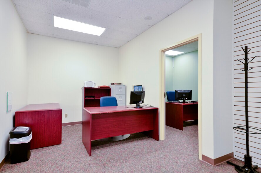 More Photos Of 1145 N Sunrise Greetings Ct, Bloomington Office For Sale