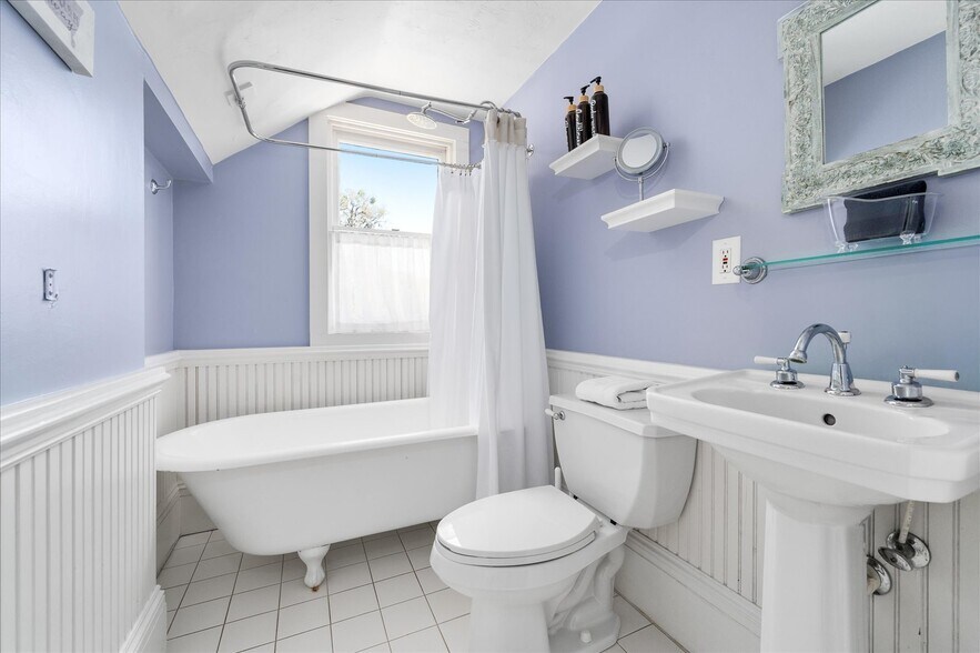 More Photos Of , Gainesville Hospitality For Sale