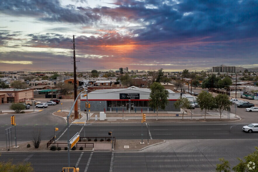 More Photos Of 131 W Grant Rd, Tucson Freestanding For Sale