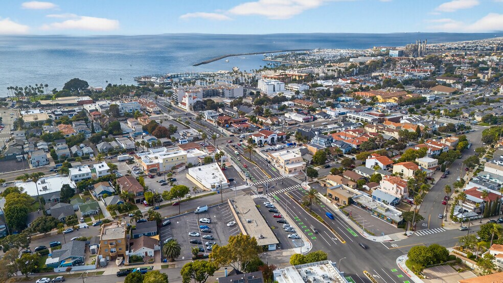 More Photos Of 401 Torrance Blvd, Redondo Beach Unknown For Lease