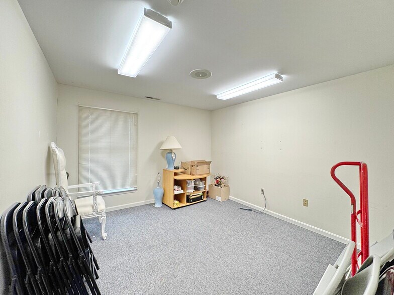 More Photos Of 18119 N Sussex Hwy, Bridgeville Office For Sale