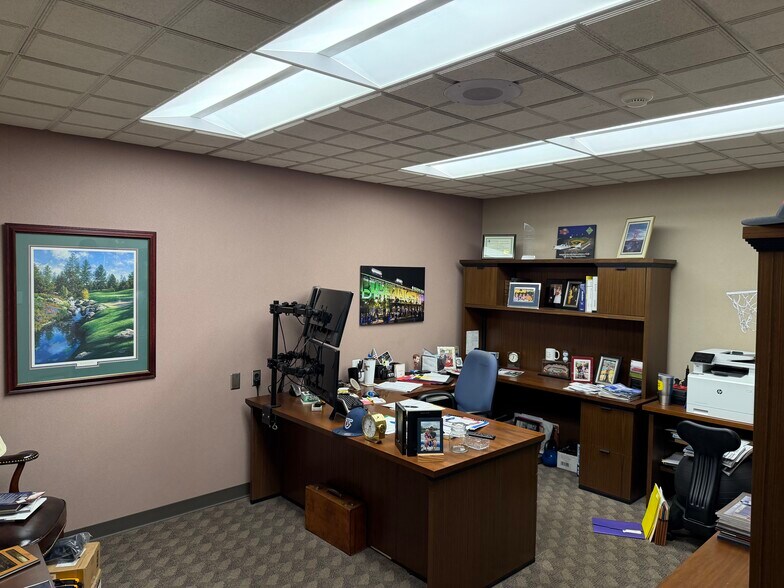 More Photos Of 2428 2nd Ave S, Birmingham Warehouse For Lease