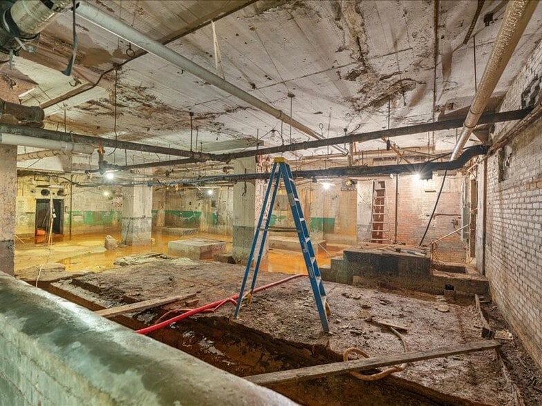 More Photos Of 808-22 Burnet Ave, Syracuse Warehouse For Sale