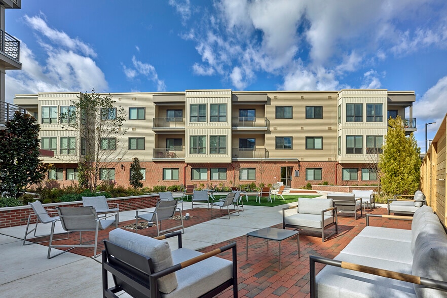 More Photos Of 325 Madison St, Lansdale Apartments For Lease