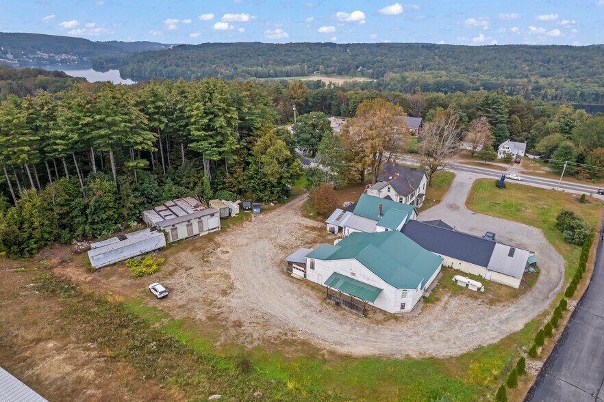 More Photos Of 680 Maine Ave, Farmingdale Storefront Retail Office For Lease