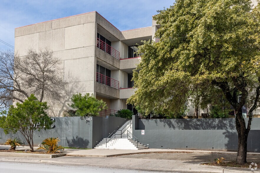 More Photos Of 3463 Magic Dr, San Antonio Office For Lease
