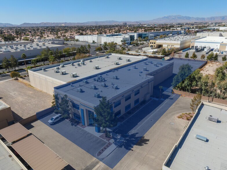 More Photos Of 6767 Spencer St, Las Vegas Industrial For Sale