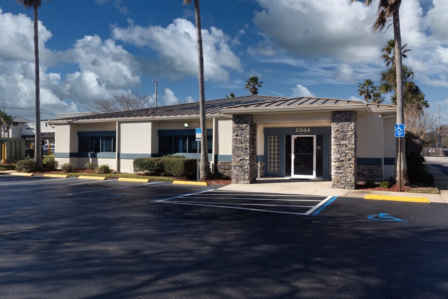 Primary Photo Of 2344 3rd St, Jacksonville Beach Medical For Sale