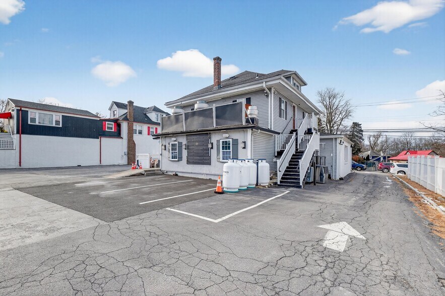 More Photos Of 3436 Lexington Ave, Mohegan Lake Restaurant For Sale