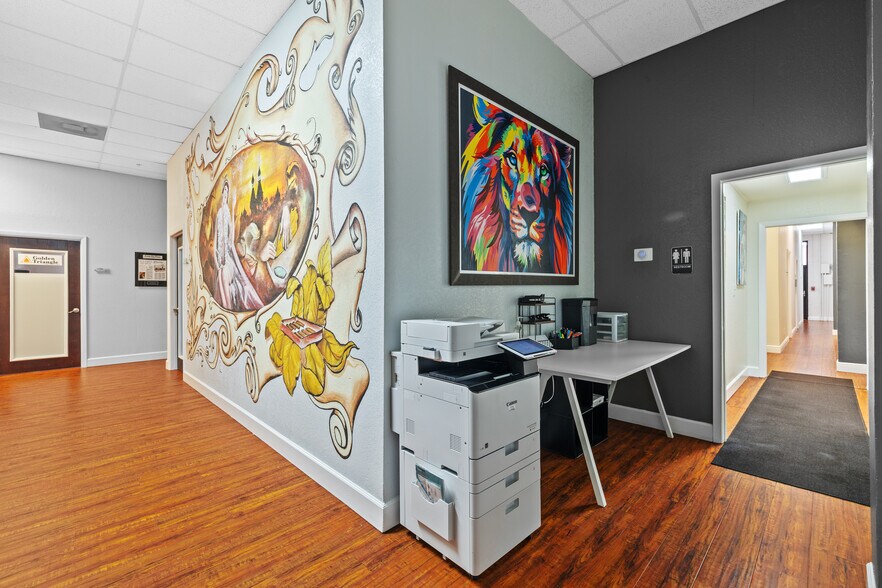 More Photos Of 3104 N Armenia Ave, Tampa Coworking Space