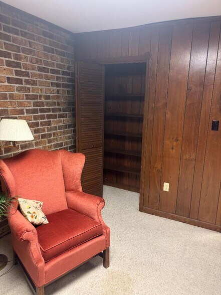 More Photos Of 825 1st Ave N, Surfside Beach Office For Lease