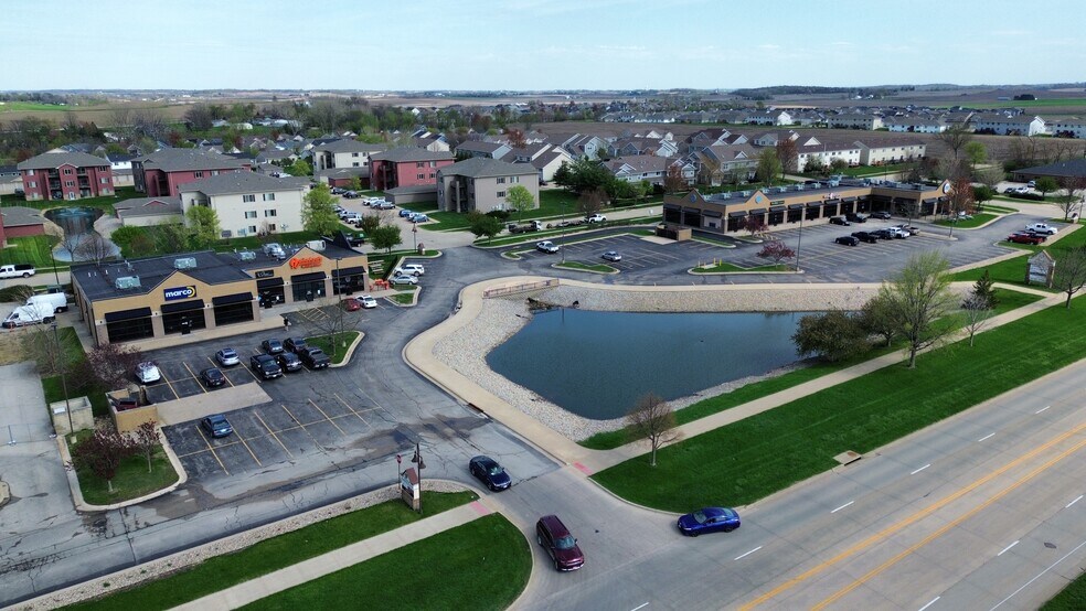 Primary Photo Of 5761 C St SW, Cedar Rapids General Retail For Lease