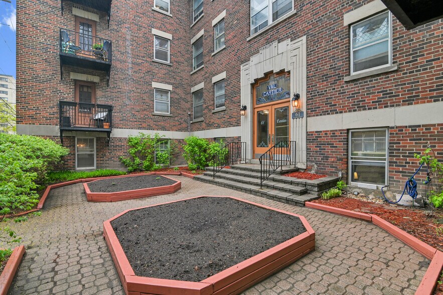 More Photos Of 61 Cartier St, Ottawa Apartments For Sale