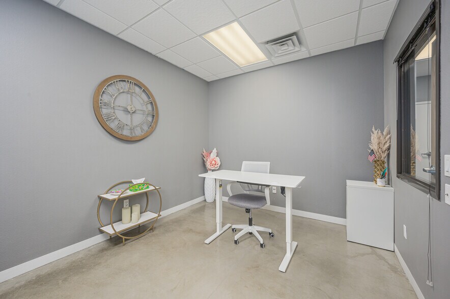 More Photos Of 1491 Palma Rd, Bullhead City Medical For Sale
