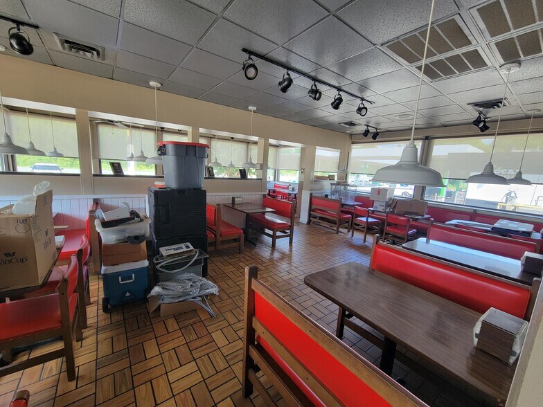 More Photos Of 523 Louisville Rd, Alcoa Fast Food For Sale