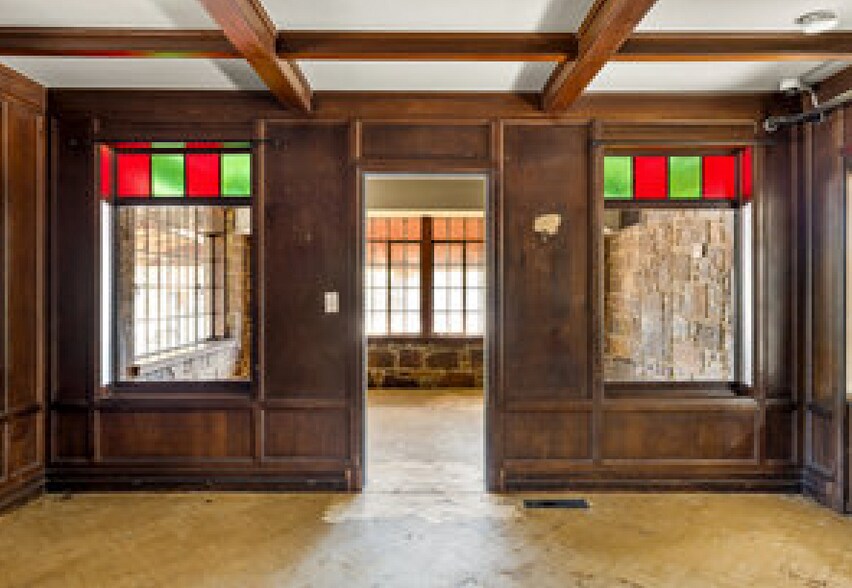 More Photos Of 7101 Miramar Blvd, Oklahoma City Specialty For Sale