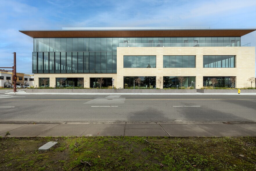 More Photos Of 1091 Industrial Rd, San Carlos Research And Development For Lease