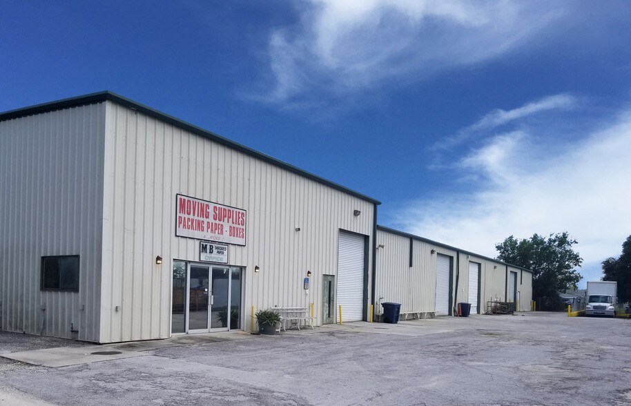 More Photos Of 10755 49th St N, Clearwater Manufacturing For Lease